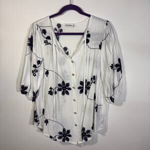 Ana & Rose White Boho Blouse L Embroidered Floral Peasant Top Flowy